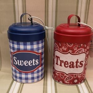 2 NEW Pioneer Woman Sweats/Treats Tin w/Lid